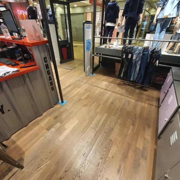 Tudor Oak - Image 4